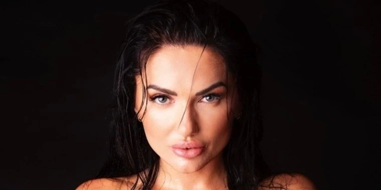 Queen Kleo OnlyFans | @kleoofficial review (Leaks, Videos, Nudes)