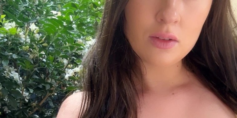 Lillie OnlyFans | @lillieeee review (Leaks, Videos, Nudes)