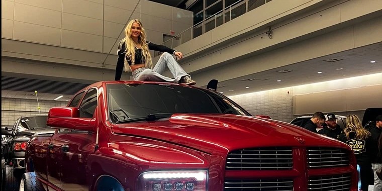 Lindsay OnlyFans | @lindsaybercosky review (Leaks, Videos, Nudes)