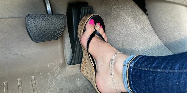 Mimi Footnip OnlyFans | @mimifootnip review (Leaks, Videos, Nudes)