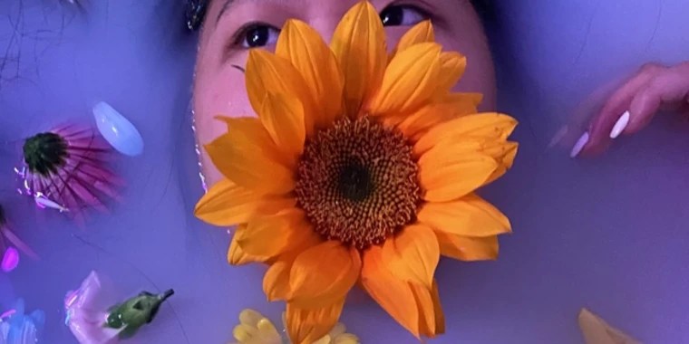 Alona Bloom OnlyFans | @sapphicsinss review (Leaks, Videos, Nudes)