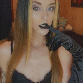 Ali_in_Wonderland OnlyFans | @alice.wonderland28 review (Leaks, Videos