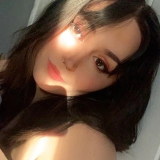 Amora OnlyFans | @amoraelliot review (Leaks, Videos, Nudes)