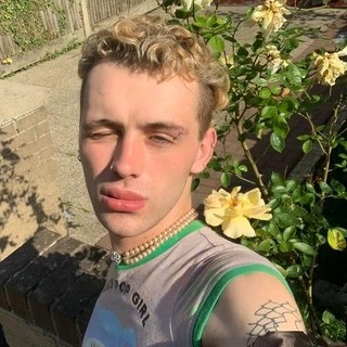 Oliver OnlyFans | @aphexthotty review (Leaks, Videos, Nudes)