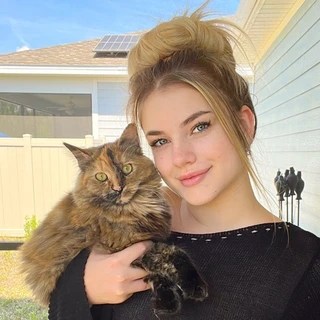 Baylee OnlyFans | @bayleeeeverly review (Leaks, Videos, Nudes)