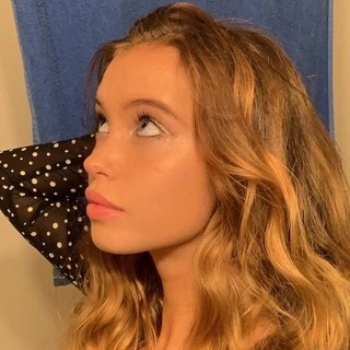 Zoey Luna OnlyFans | @bbybratzo review (Leaks, Videos, Nudes)