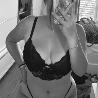 Rose OnlyFans | @bedgirl_rose review (Leaks, Videos, Nudes)