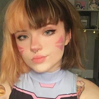 Bee OnlyFans | @beeshoneypot review (Leaks, Videos, Nudes)