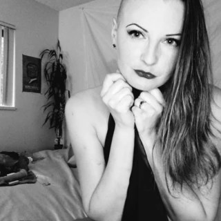 Bella OnlyFans | @bellasinnxxx review (Leaks, Videos, Nudes)