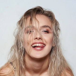 Emma Luz OnlyFans | @blondieluz review (Leaks, Videos, Nudes)