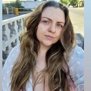 Plus Size & My Feet OnlyFans | @curvesandfeetuk review (Leaks, Videos