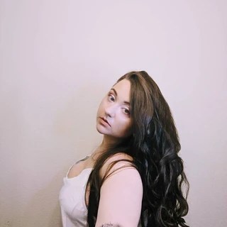 Bee OnlyFans | @curvy.curiosities review (Leaks, Videos, Nudes)