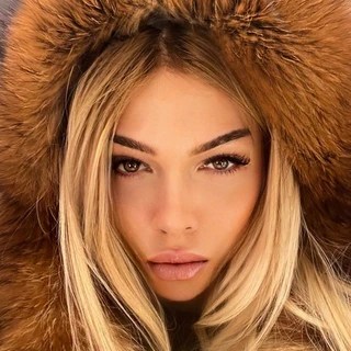 Khloe OnlyFans | @elladoganuk review (Leaks, Videos, Nudes)