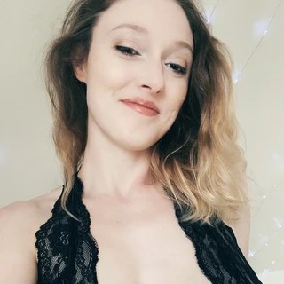 Elle A. Wild OnlyFans | @ellewildwriter review (Leaks, Videos, Nudes)
