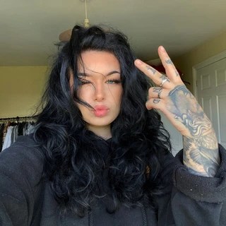 em OnlyFans | @em_marie review (Leaks, Videos, Nudes)