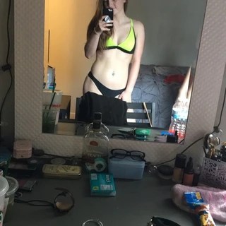 Emmy OnlyFans | @emily_smiles review (Leaks, Videos, Nudes)