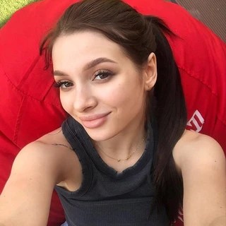 Emma OnlyFans | @emma_gucci review (Leaks, Videos, Nudes)