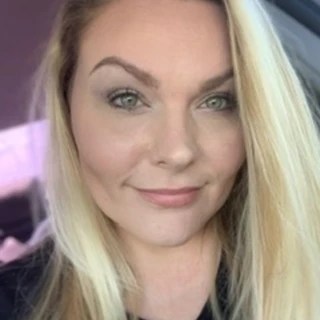 Emma Banks OnlyFans | @emmabanks review (Leaks, Videos, Nudes)