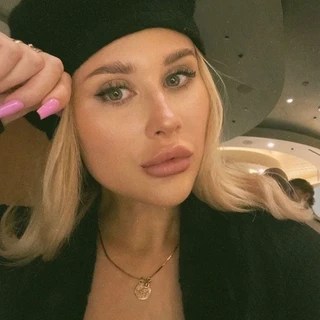 Paige OnlyFans | @footfoods review (Leaks, Videos, Nudes)