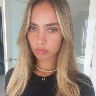 J OnlyFans | @gummybearx review (Leaks, Videos, Nudes)