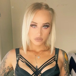 hollyemx FREE OnlyFans | @hollyemxfree review (Leaks, Videos, Nudes)