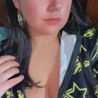 Lily OnlyFans | @honeycomblily review (Leaks, Videos, Nudes)