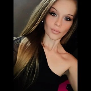 Mia Rose OnlyFans | @itsmiarosexo review (Leaks, Videos, Nudes)