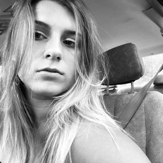 Bella OnlyFans | @jizzabel review (Leaks, Videos, Nudes)