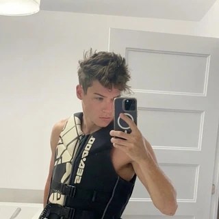 Justin OnlyFans | @justin_twinkk review (Leaks, Videos, Nudes)