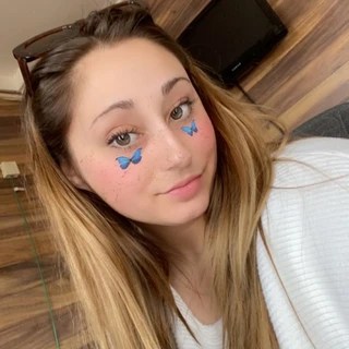 Lala OnlyFans | @lalageezy review (Leaks, Videos, Nudes)