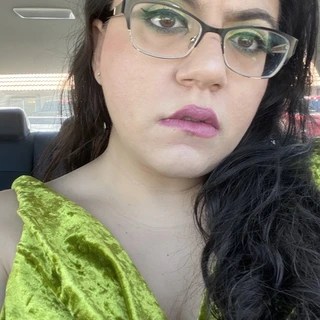 Layla OnlyFans | @laylatheharlot review (Leaks, Videos, Nudes)