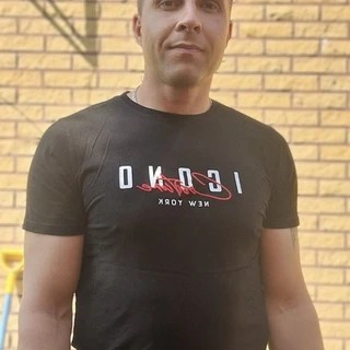 Toni OnlyFans | @lepi84 review (Leaks, Videos, Nudes)