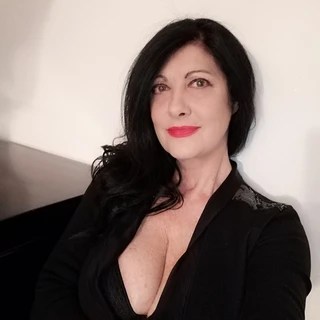 Linda Lorenzi OnlyFans | @lindalorenzi review (Leaks, Videos, Nudes)