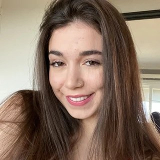 Lizzy OnlyFans | @livelylizzy review (Leaks, Videos, Nudes)