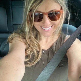 Hippie Happy OnlyFans | @livinglifefully21 review (Leaks, Videos, Nudes)