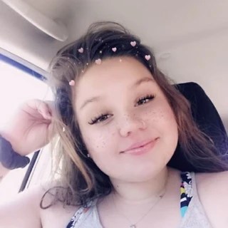 McKenna OnlyFans | @mckenna28 review (Leaks, Videos, Nudes)