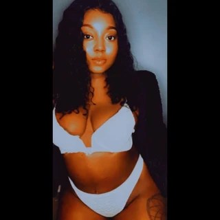Pretty A$$ MELANIN OnlyFans | @melaninmarshall review (Leaks, Videos