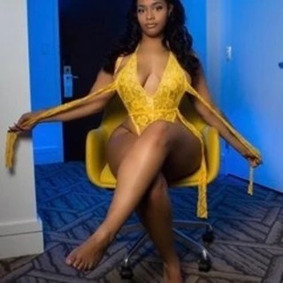 Mia Milan OnlyFans | @mia_milan review (Leaks, Videos, Nudes)