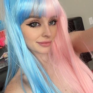 Mila OnlyFans | @milamondelltv review (Leaks, Videos, Nudes)