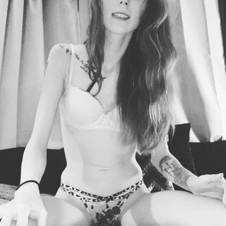 Naughty Ellis OnlyFans | @naughtyellis review (Leaks, Videos, Nudes)