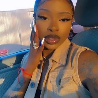 Big Honey OnlyFans | @officialbighoney review (Leaks, Videos, Nudes)