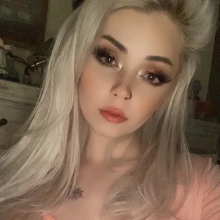 Lilly OnlyFans | @porcelainroses review (Leaks, Videos, Nudes)