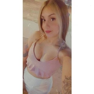 Selena OnlyFans | @queenselena15 review (Leaks, Videos, Nudes)