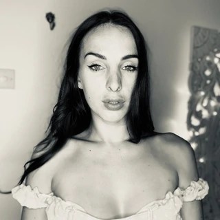 Scarlett OnlyFans | @scarlett-raye review (Leaks, Videos, Nudes)