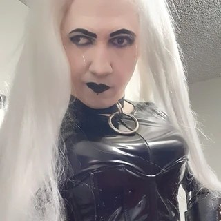 Selene OnlyFans | @selenevoelker review (Leaks, Videos, Nudes)