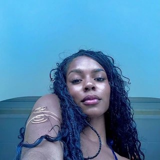 Goddess V OnlyFans | @sirenveee review (Leaks, Videos, Nudes)