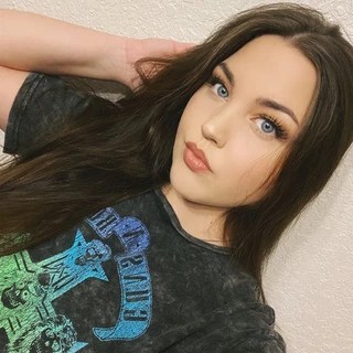 Shayna OnlyFans | @smariee review (Leaks, Videos, Nudes)