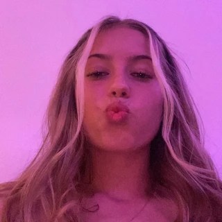 Riley :) OnlyFans | @smiley333 review (Leaks, Videos, Nudes)