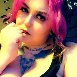 Quinn OnlyFans | @supremeleaderquinn review (Leaks, Videos, Nudes)