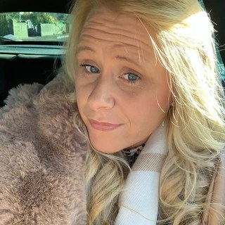 suzie OnlyFans | @suzie1989 review (Leaks, Videos, Nudes)